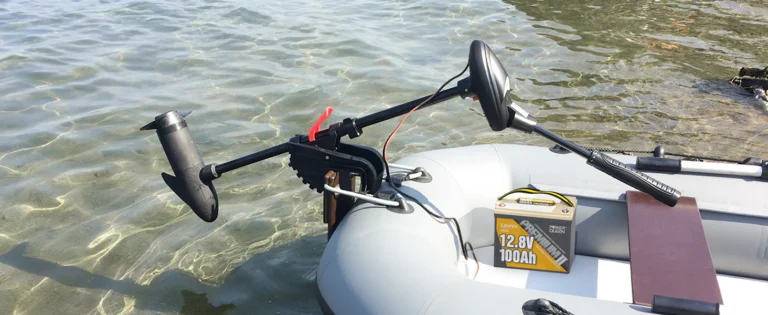 Trolling Motor Battery While on the Water