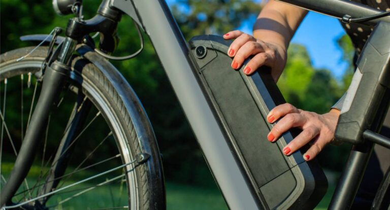 how long does it take to charge a bike battery?